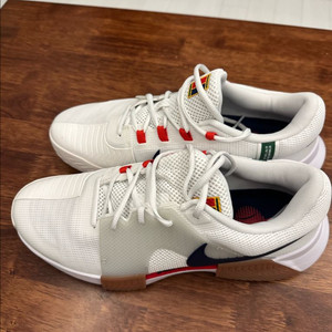 나이키 에어 줌 테니스화 285사이즈