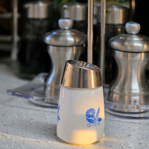 미국 빈티지 밀크글라스 블루 솔트 앤 페퍼 케이스