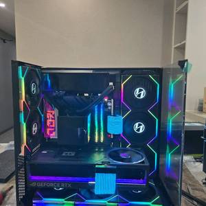 끝판왕 컴퓨터 9800x3d 5090 아스트랄