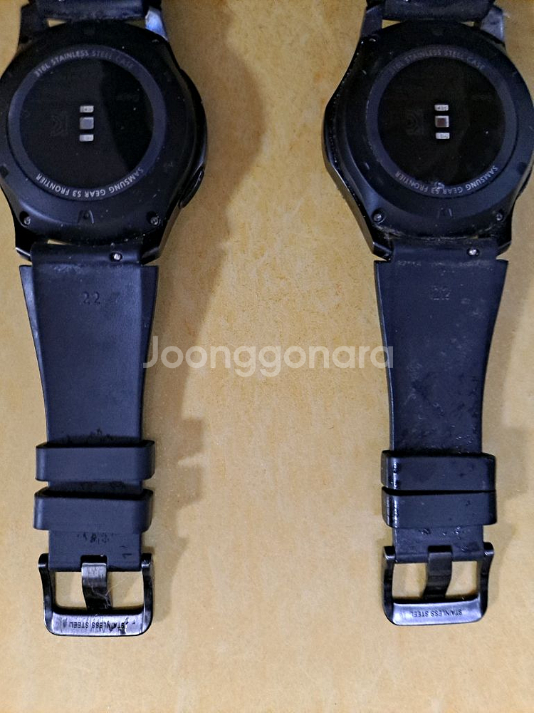 삼성 기어 S3 프론티어 2개에 만오천원 부품용--4