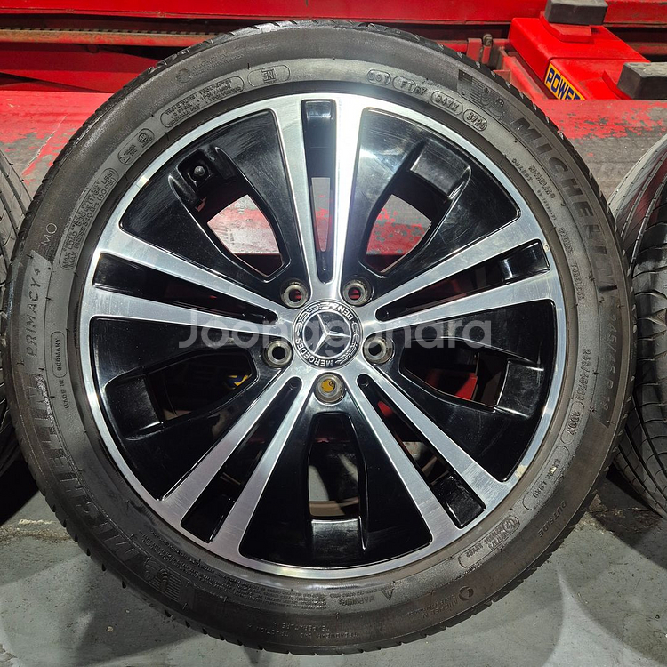 벤츠 E클래스 W213 후기형 아방가르드 18인치 순정휠타이어세트 판매--3