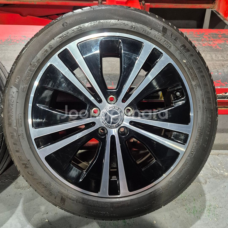 벤츠 E클래스 W213 후기형 아방가르드 18인치 순정휠타이어세트 판매--4