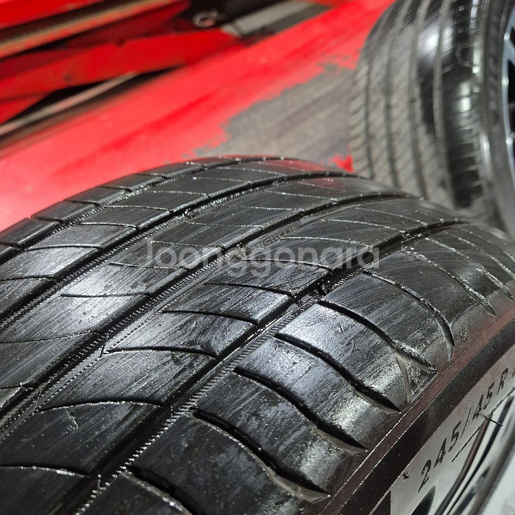 벤츠 E클래스 W213 후기형 아방가르드 18인치 순정휠타이어세트 판매--9