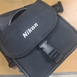 니콘 미러리스용 정품 카메라 가방 팝니다.