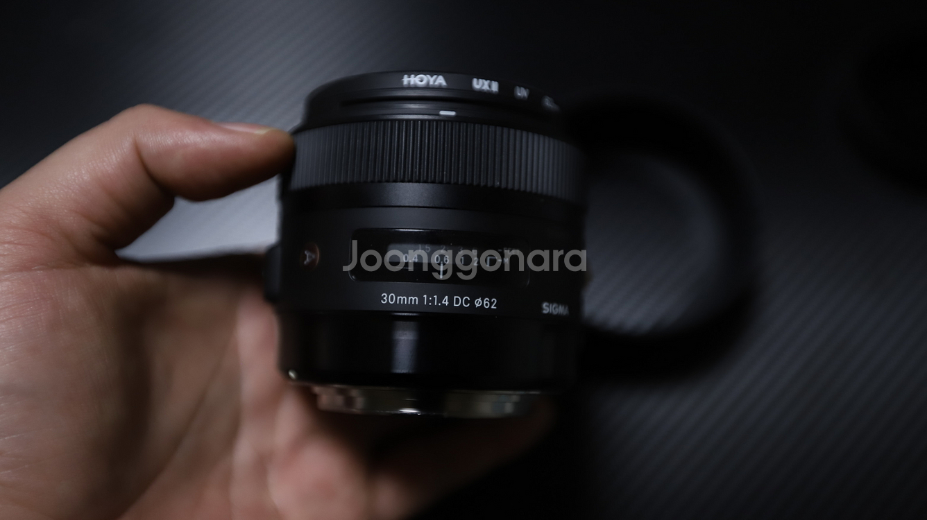 캐논 시그마 30mm f1.4 아트삼식이 팝니다.--2