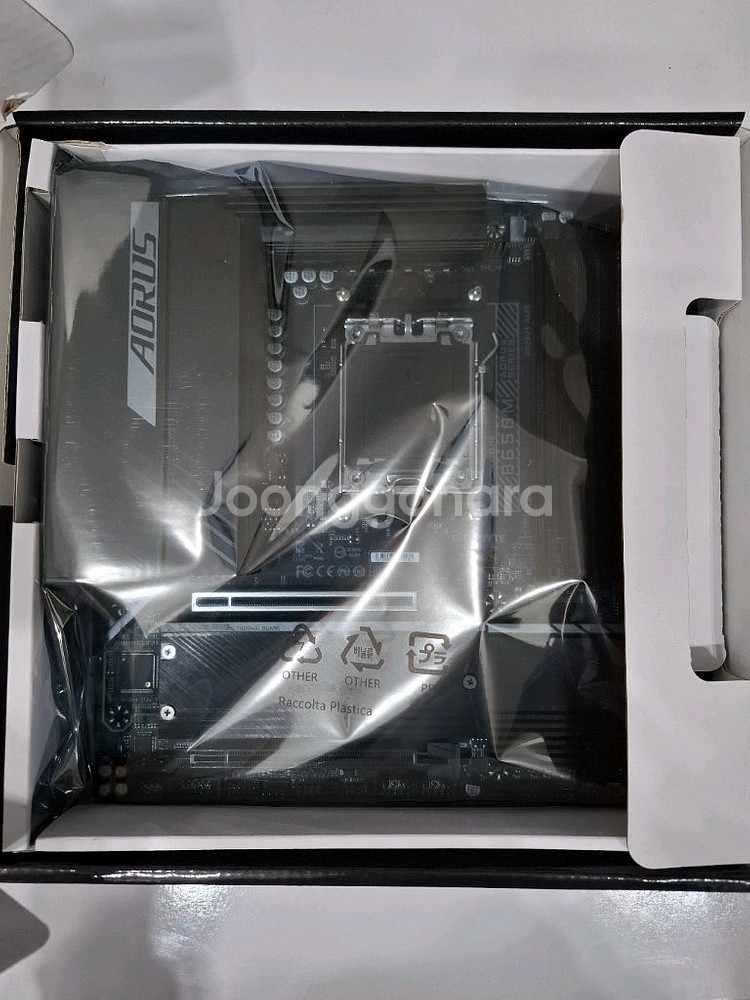 기가바이트 B650M AORUS ELITE 미개봉 신품--1