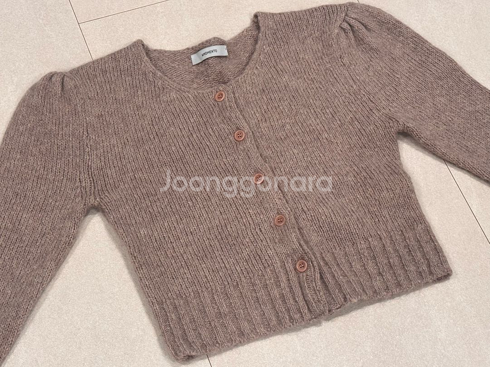 아모멘토 셔링 크롭 모헤어 가디건 더스트핑크 SHIRRING CROP CARDIGAN--2