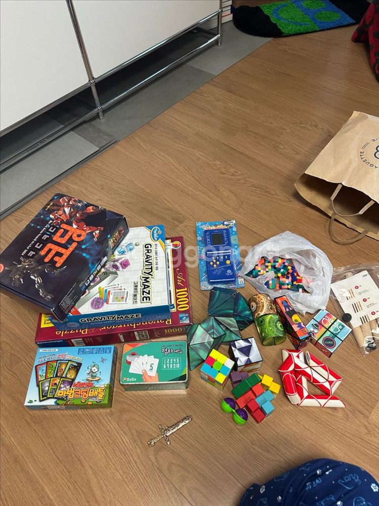 코딩 그래비티메이즈 퍼즐 큐브 자석큐브 우주큐브 게임기 기타등등 사진속 일괄--0
