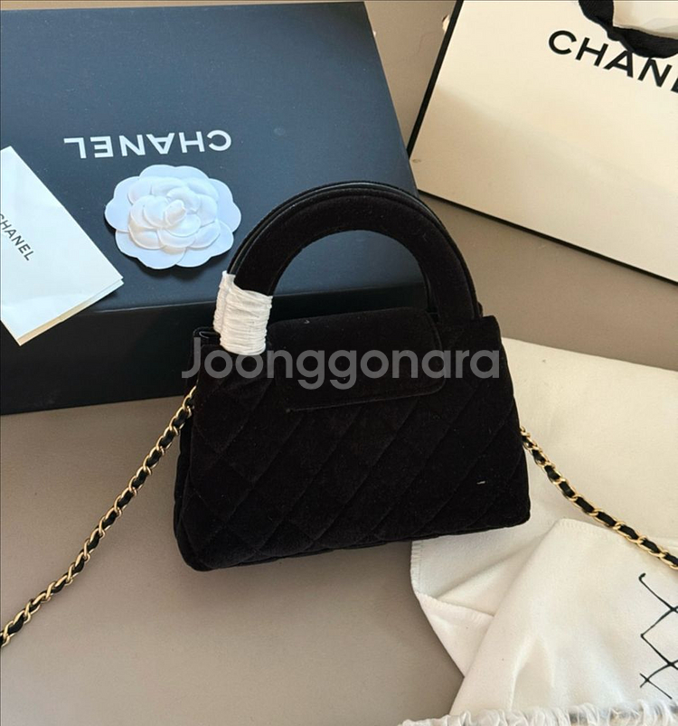 샤넬 24K 켈리 스웨이드백--4