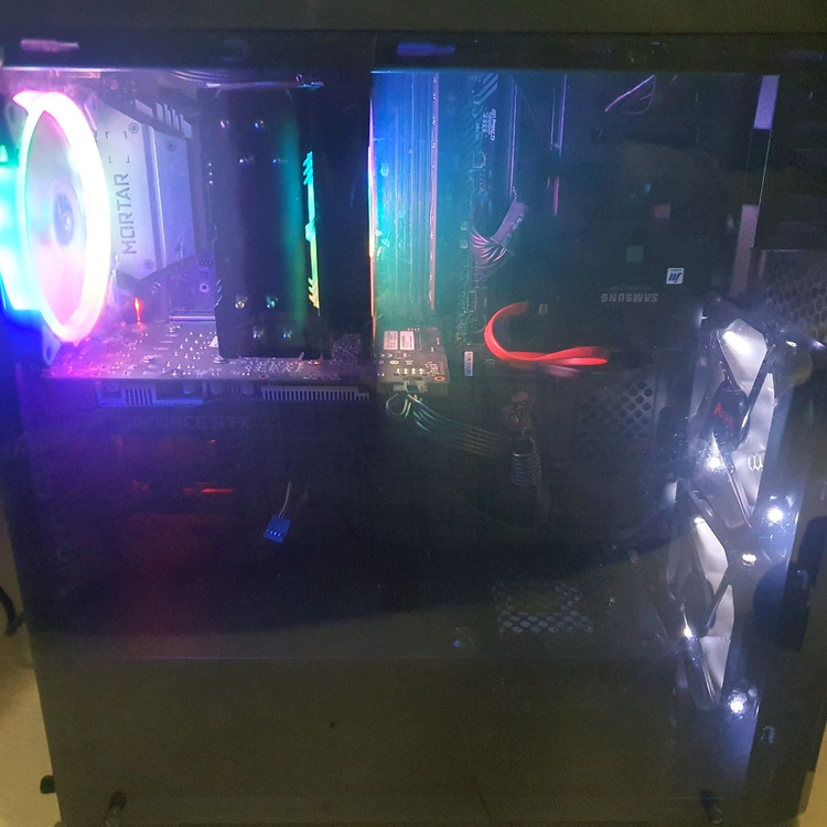 고성능 게이밍 컴퓨터 본체 i7-9700K rtx2060 이미지