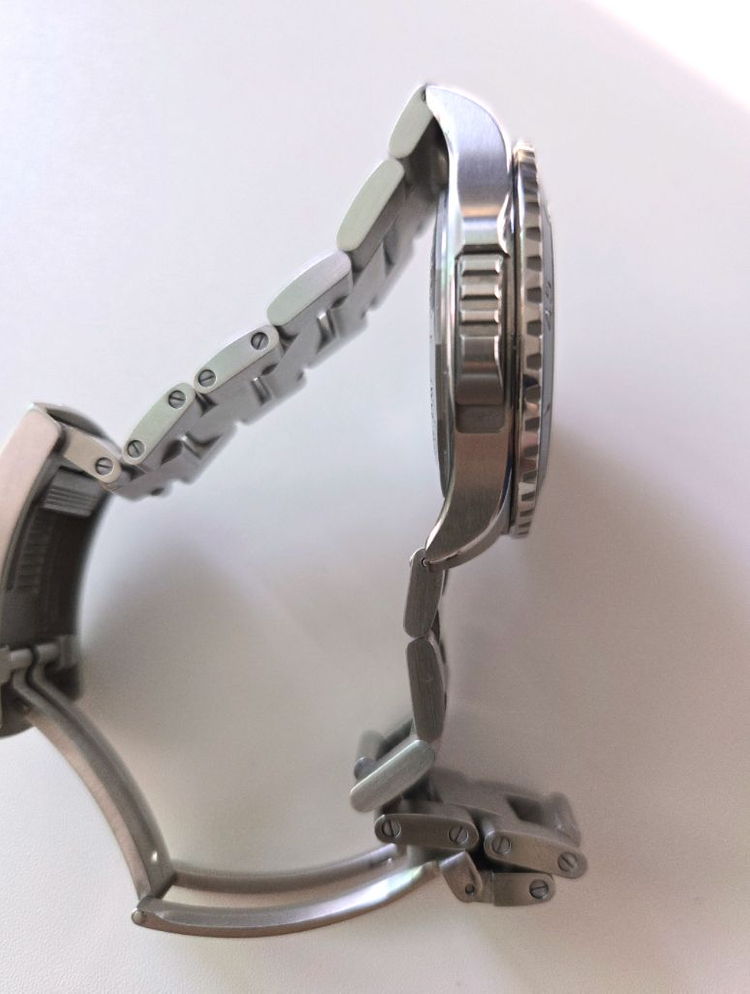 브라이틀링 슈퍼오션 오토매틱 46 블랙--4