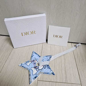 정품) 디올 석고 별 참 (코스메틱)