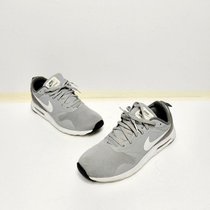 새제품급/나이키 에어맥스 남성운동화270/런닝화/트레이