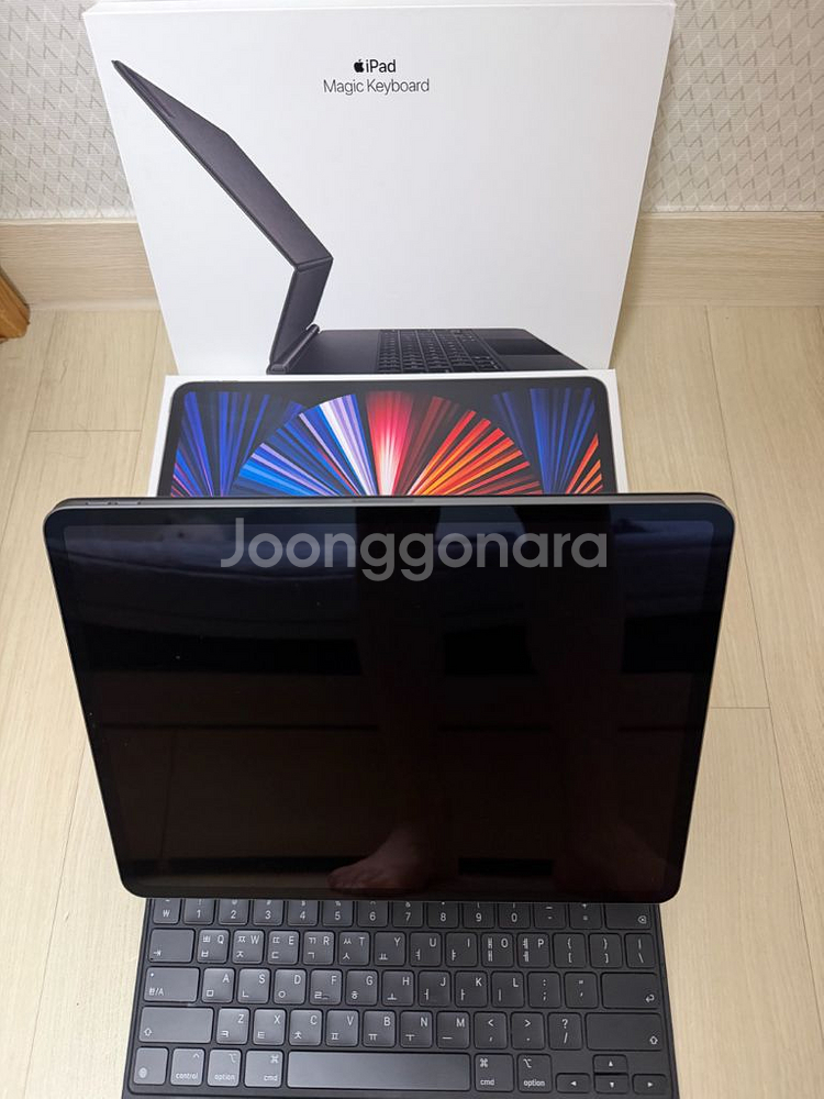 아이패드프로 5세대 M1 12.9 wifi 256G+ 정품매직키보드 + 애플펜슬 2세대 판매합니다--0