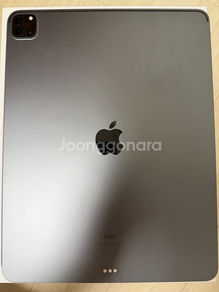 아이패드프로 5세대 M1 12.9 wifi 256G+ 정품매직키보드 + 애플펜슬 2세대 판매합니다--3