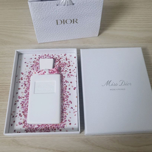정품) 디올 석고 방향제 (코스메틱)