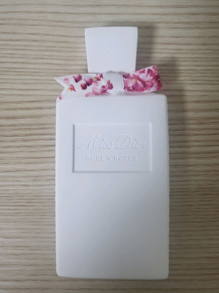 정품) 디올 석고 방향제 (코스메틱)--3