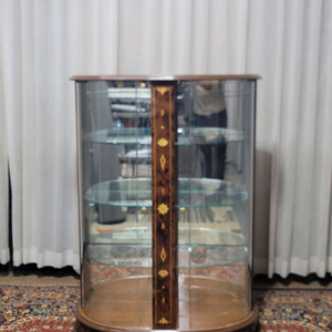 이태리 엔틱 커브드형 유리진열장