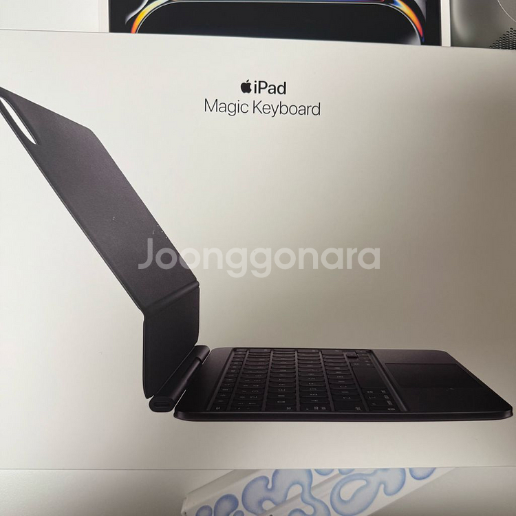 아이패드 프로 11 M4 1TB 나노텍스처 + 매직키보드 + 펜슬 프로 신품급 풀박--2