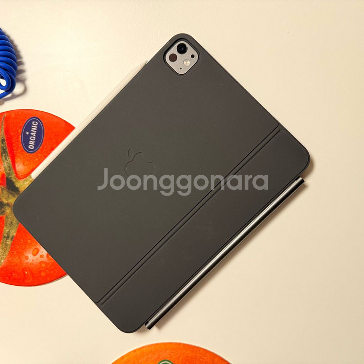 아이패드 프로 11 M4 1TB 나노텍스처 + 매직키보드 + 펜슬 프로 신품급 풀박--5