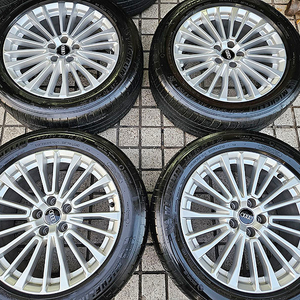 아우디 C8 A6 프리미엄 정품 18인치 휠타이어셋트