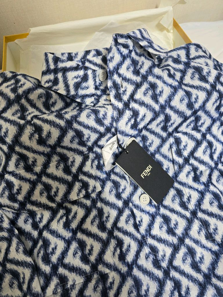 펜디 셔츠 팝니다. (지코가 입었던, 105~110 )--1