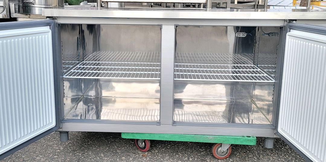 1800테이블냉동고 2023년 10월식--2