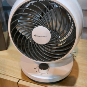 세인트갈렌 에어 서큘레이터 SG-1904입니다 미니선풍기