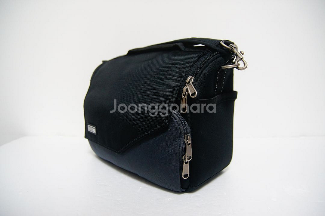 ThinkTank 미러리스무버30i 대형카메라가방(가로 29cm) 팔아요--5