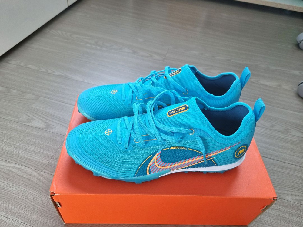 나이키 머큐리얼 베이퍼 14 프로 tf 이미지