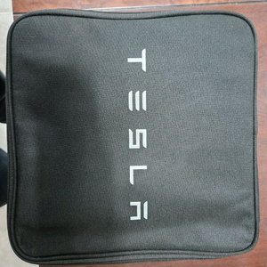 테슬라 모바일커넥터 판매합니다(정품)