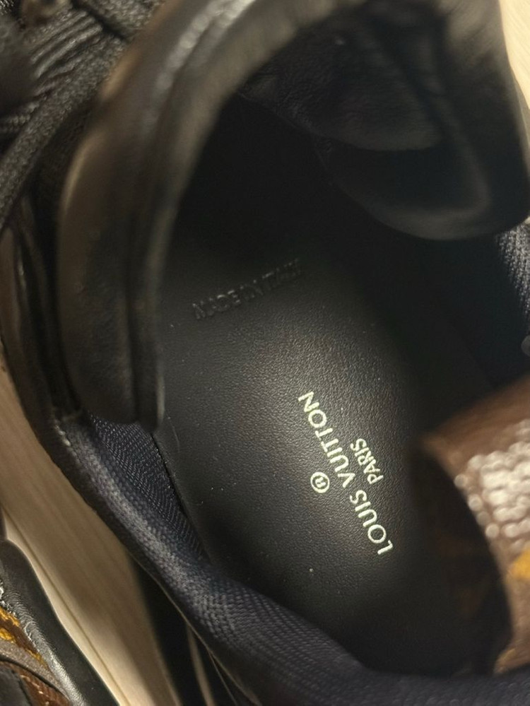 루이비통 아치라이트 모노그램 래더 스니커즈 1A43LG 이미지