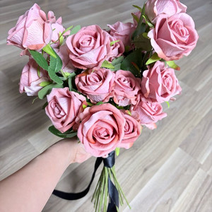 장미 조화 부케