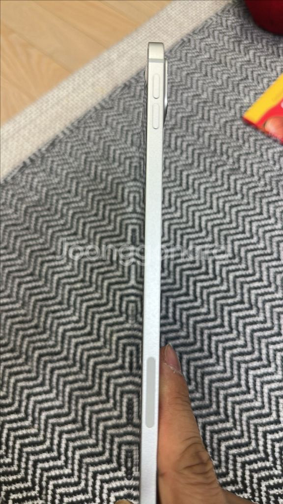 아이패드 프로 6세대 12.9인치 M2 256기가 셀룰러 +매직키보드--6