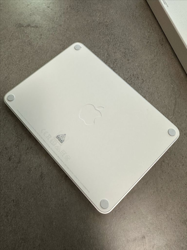 애플 매직 트랙패드--2