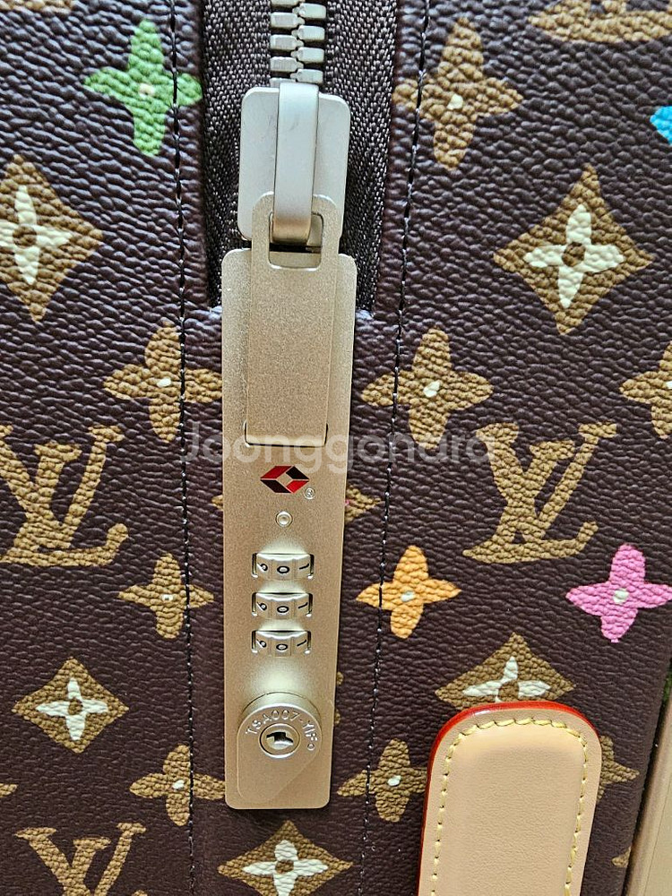 루이비통 타일러x퍼렐 개뼉다귀 호라이즌55 캐리어 (새상품)--7