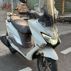 스즈끼 버그만 스트리트125