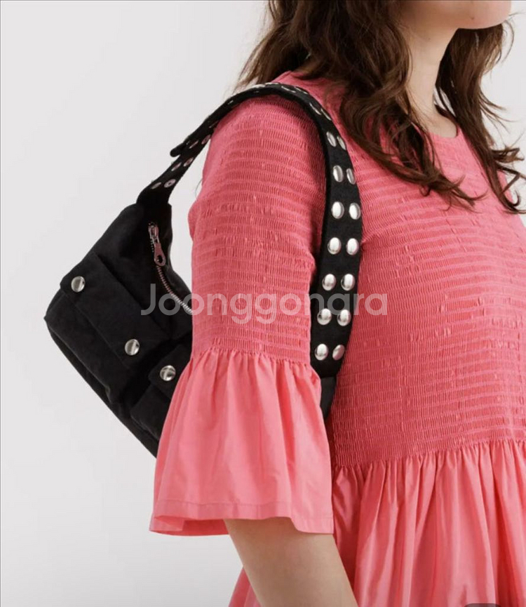 바쿠 X 몰리고다드 카고숄더백 (미국리미티드)무배--0