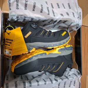 안전화 디월트 제네바4 270미리 팝니다.(새제품)