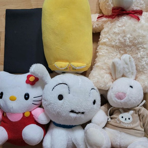 캐릭터 인형들 택포 만천원