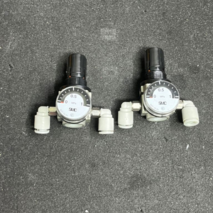 SMC AR10-M5BG Regulator 2개 일괄
