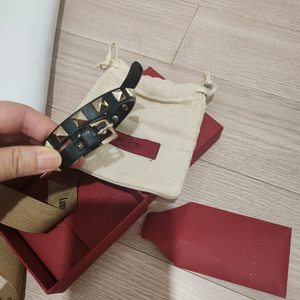 발렌티노 두줄팔찌