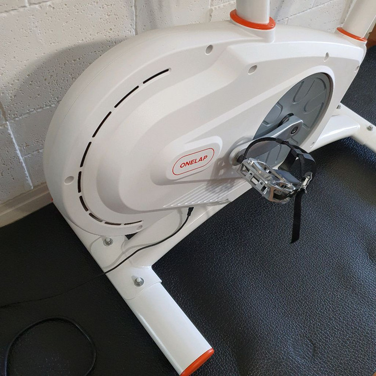 원랩 터보 스피닝 자전거 이미지