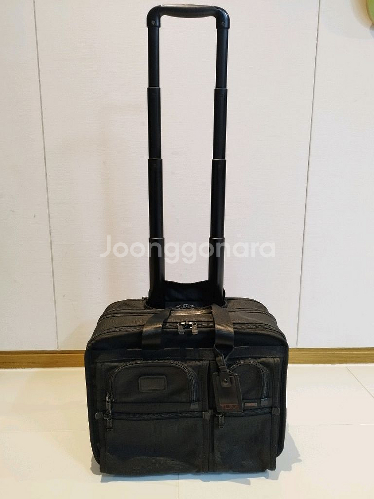 TUMI 26103DH 투미 비지니스 파일럿 기장 캐리어--1