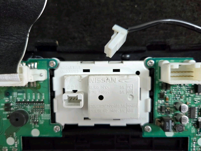 인피니티 G35 G37 오디오 공조기 패널 팝니다 이미지