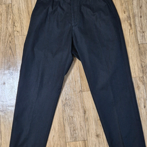 비이커 배기핏 팬츠