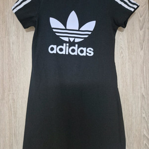 아디다스 로고 반팔 원피스140