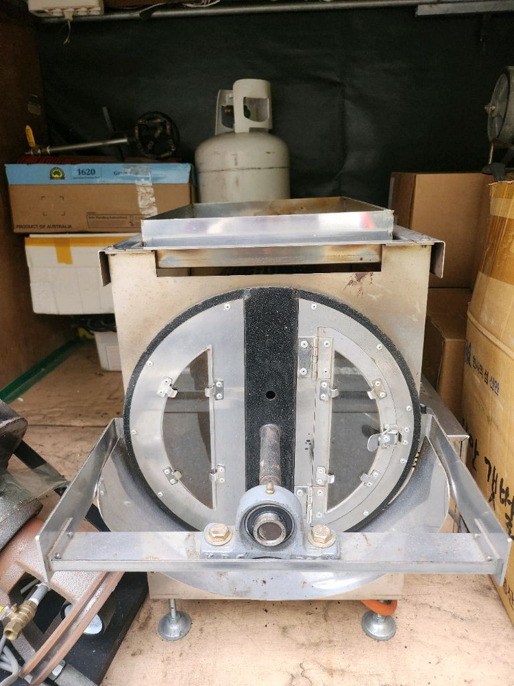 군고구마기계250만원 통돌이 밤구이기 130만원 뻥튀기기계 120만원 이미지