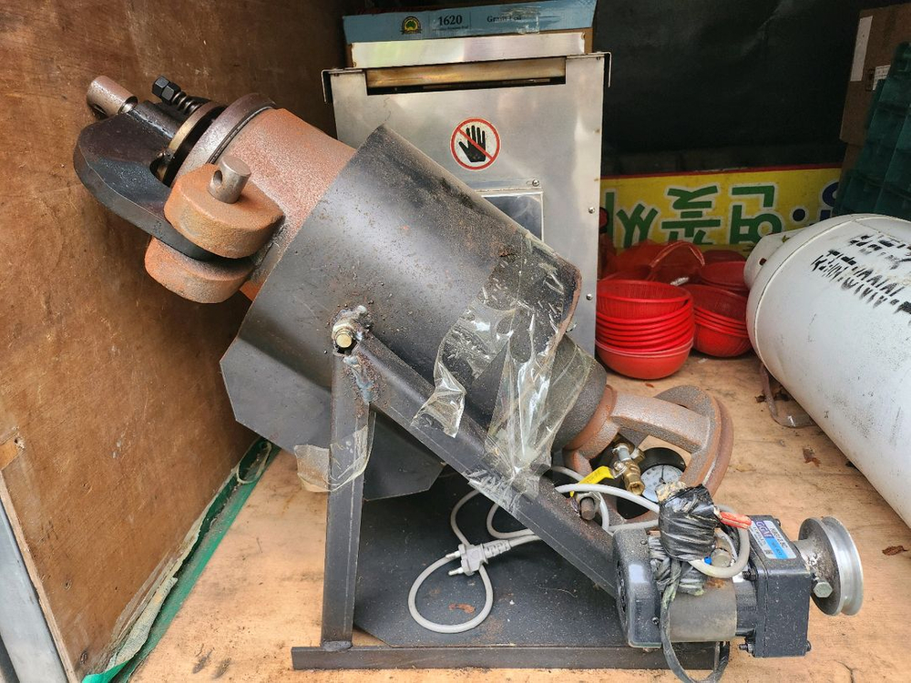 군고구마기계250만원 통돌이 밤구이기 130만원 뻥튀기기계 120만원 이미지