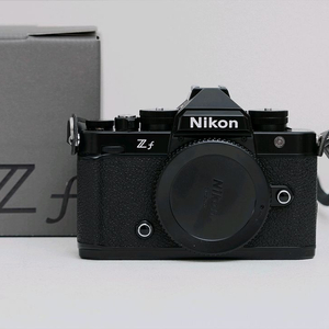 니콘 Zf + Z 40mm F2.0